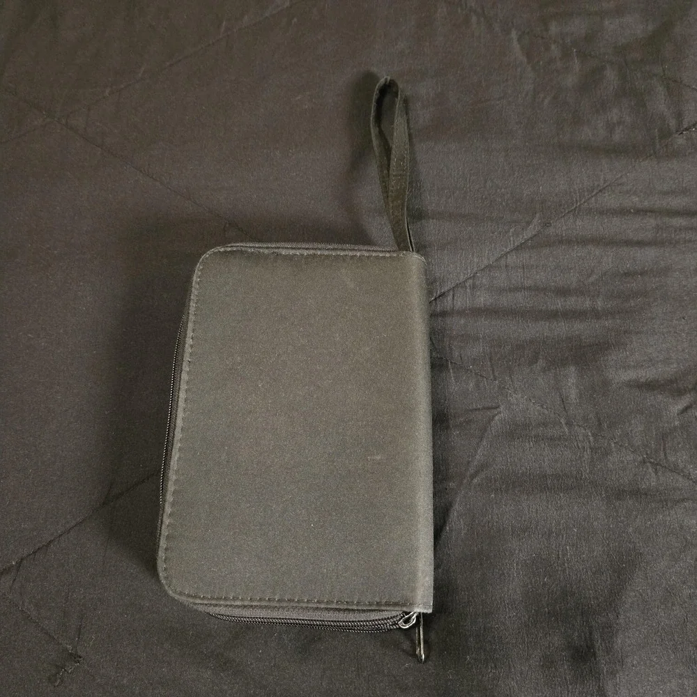 Black‎ Small Zippered 6 Ring-Bound Planner Wristlet Faux Leather Phone Pocket
